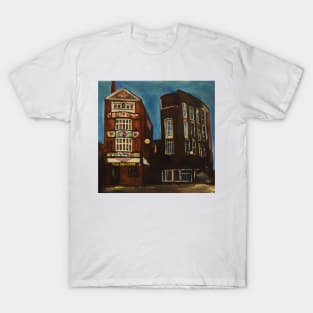 Iconic Pub Central Hull, England T-Shirt